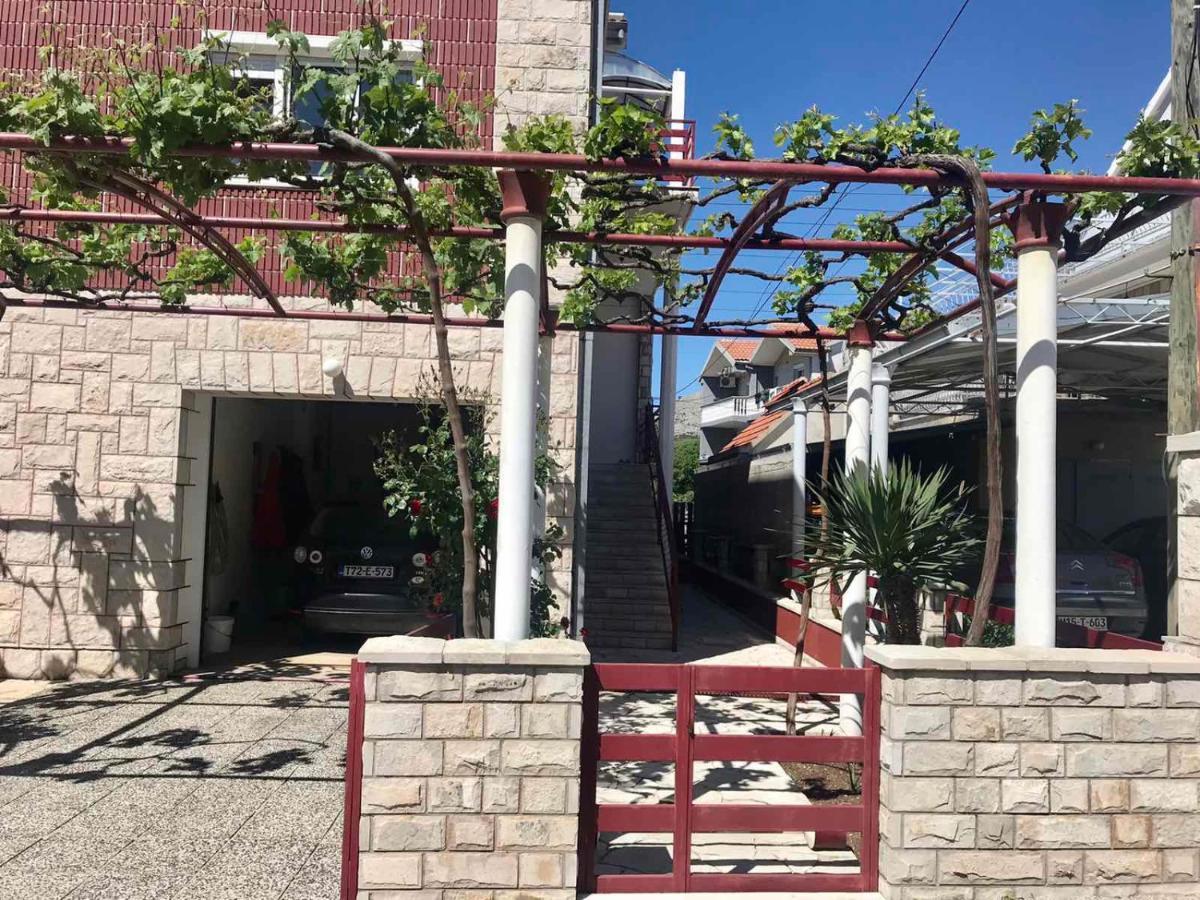 טרביניה Apartmani Rada מראה חיצוני תמונה