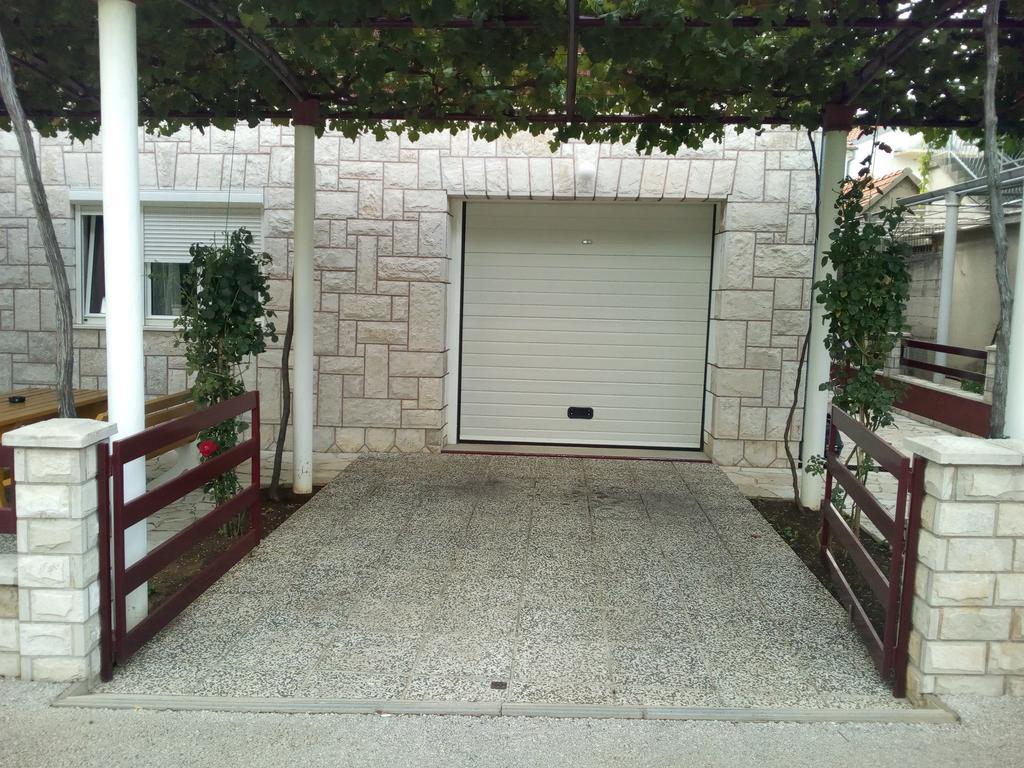 טרביניה Apartmani Rada מראה חיצוני תמונה